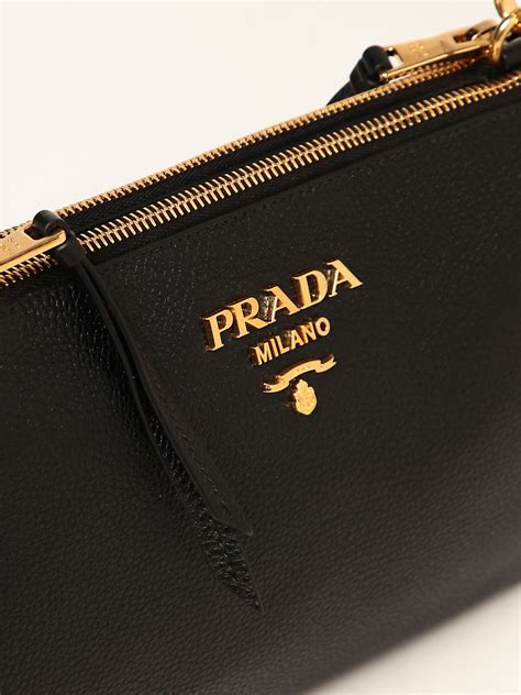 borsa prada pelle martellata|BORSA PRADA PELLE MARTELLATA NERA – Punto Chic.